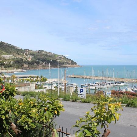 Froggy House Villa San Lorenzo al Mare Exterior photo